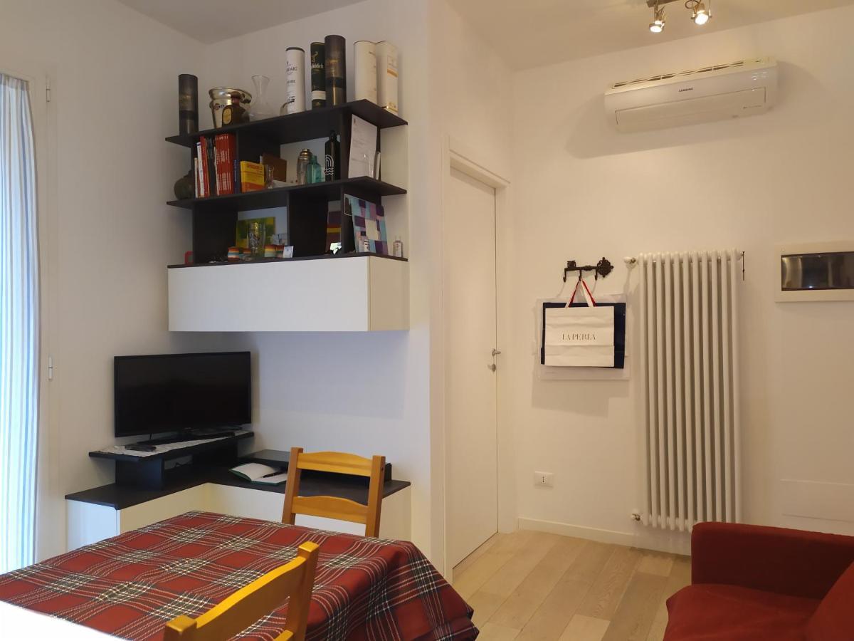 Little Secret Apartment By Wonderful Italy Bolonya Dış mekan fotoğraf